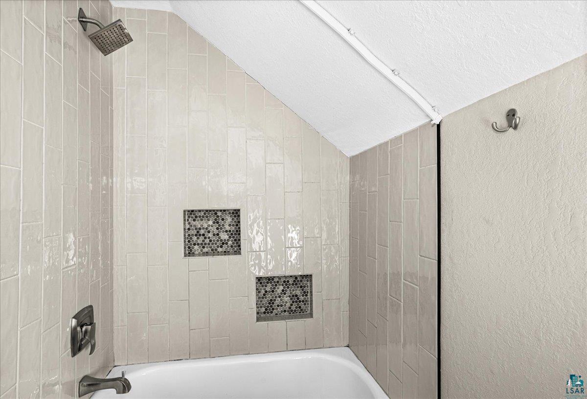 520 7th Avenue Two Harbors, MN 55616 - Photo 16 of 29