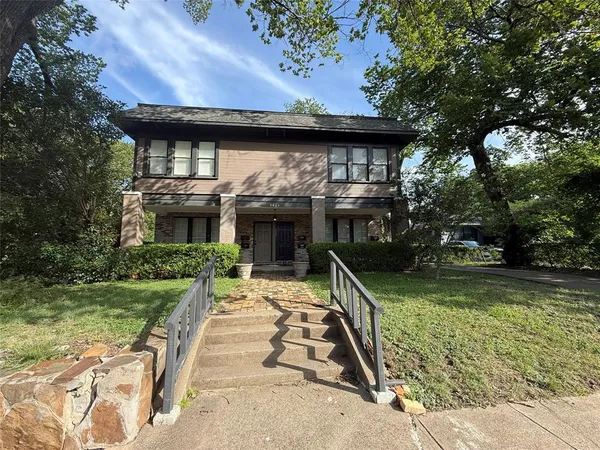 $1,750 | 5803 Tremont Street, Unit C, Dallas, TX 75214