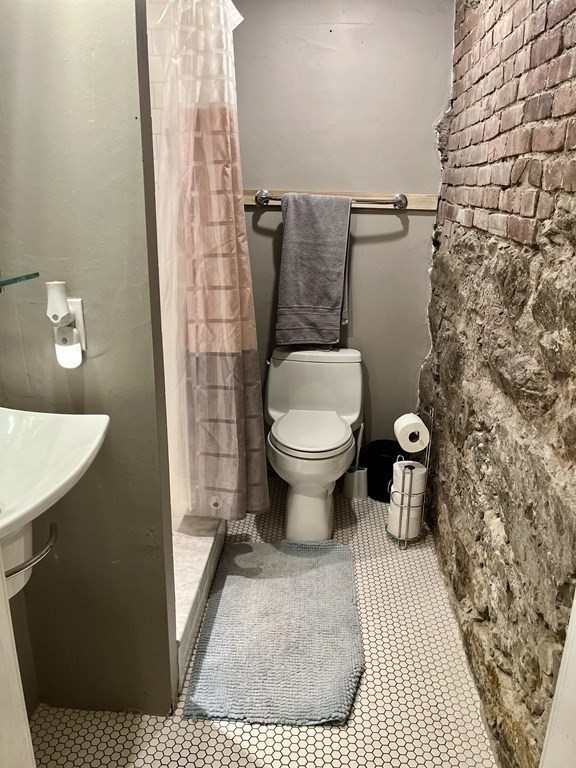 1760 Beacon Street, Unit 3 Brookline, MA 02445 - Photo 12 of 16