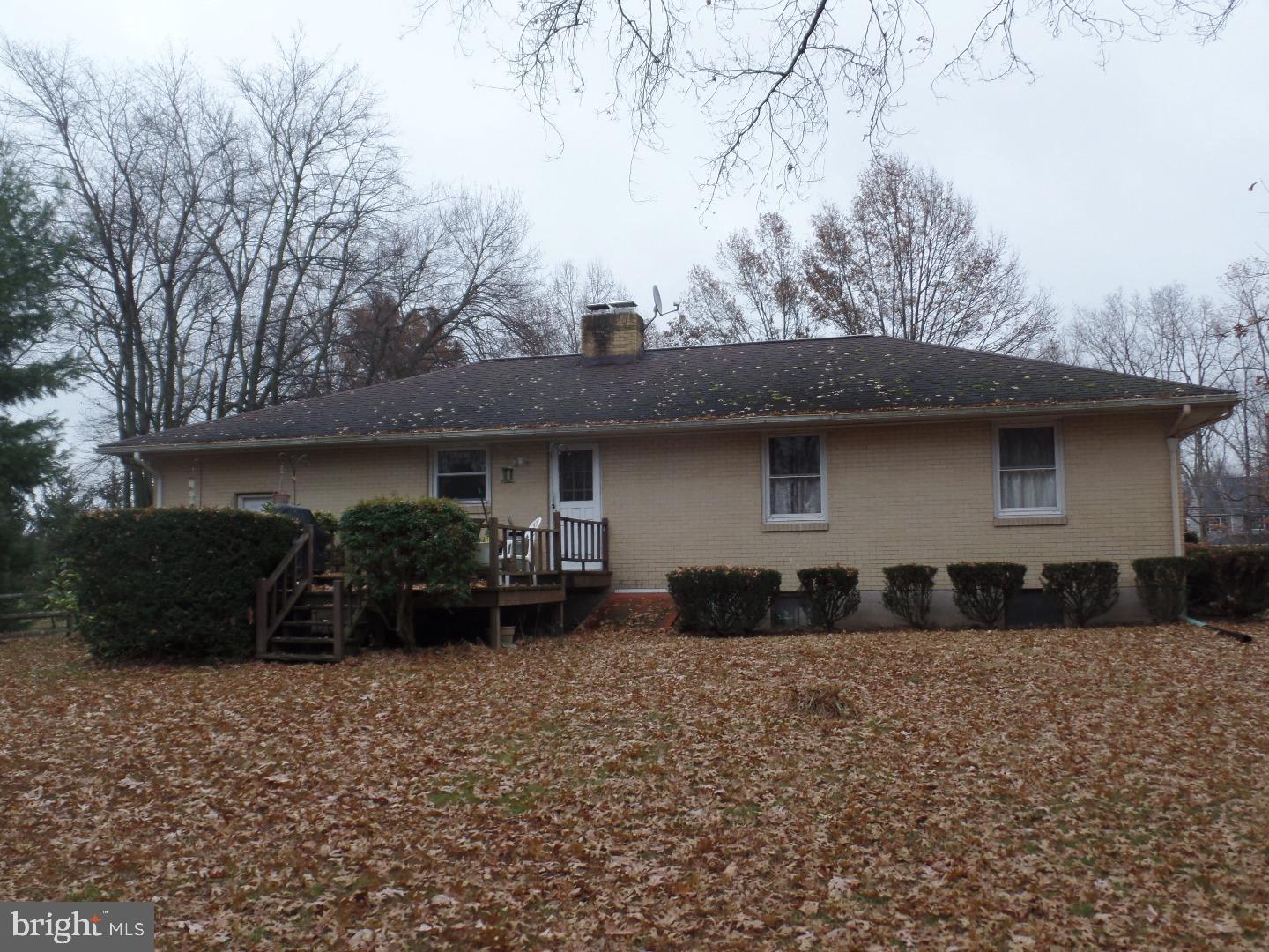369 Ridge Road Telford, PA 18969 - Photo 3 of 14 Exterior Back