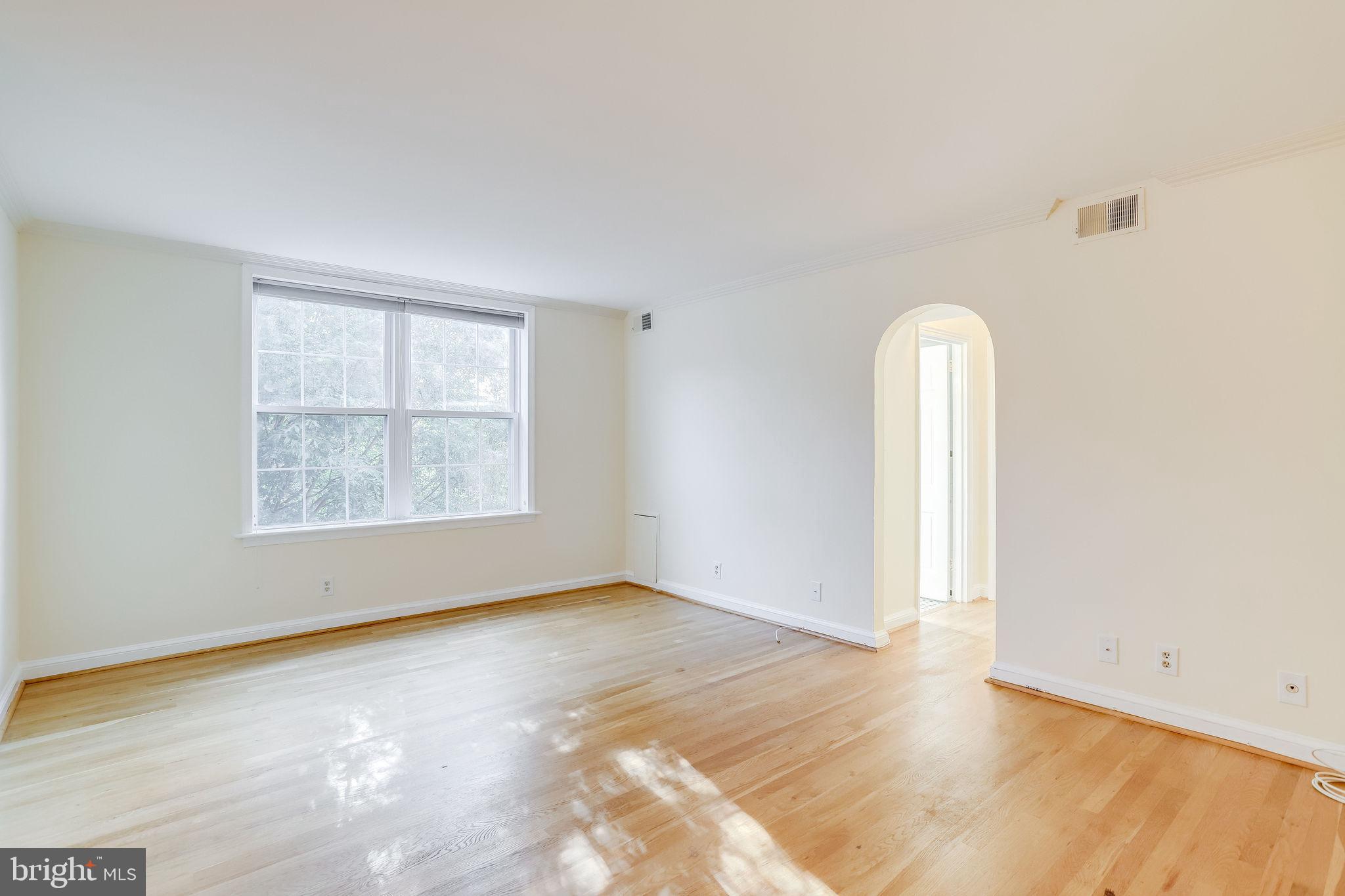 26 South Old Glebe Road, Unit 305B Arlington, VA 22204 - Photo 11 of 22