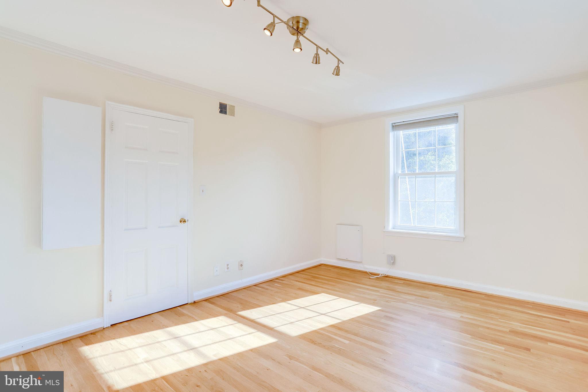 26 South Old Glebe Road, Unit 305B Arlington, VA 22204 - Photo 15 of 22