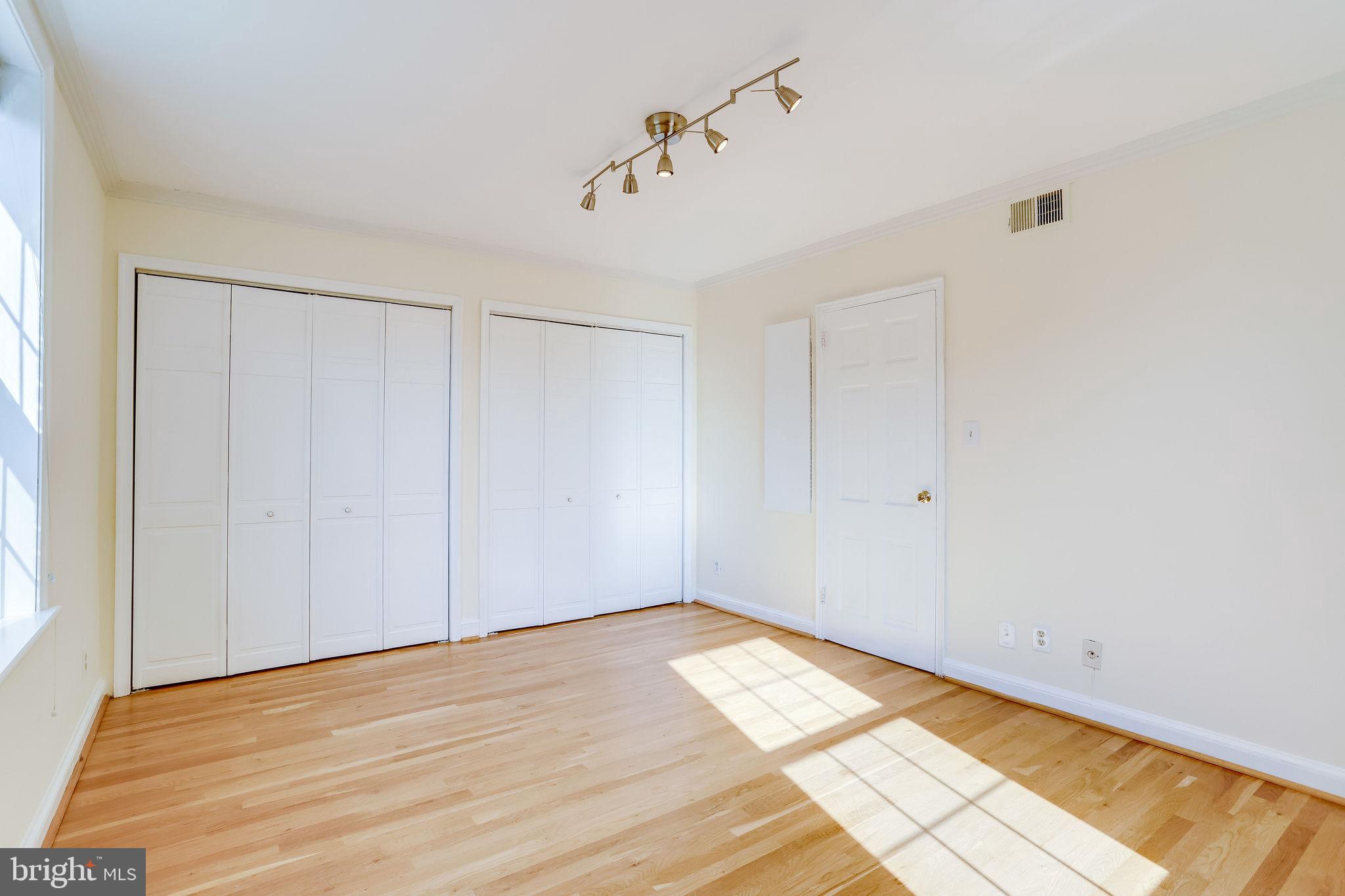 26 South Old Glebe Road, Unit 305B Arlington, VA 22204 - Photo 18 of 22