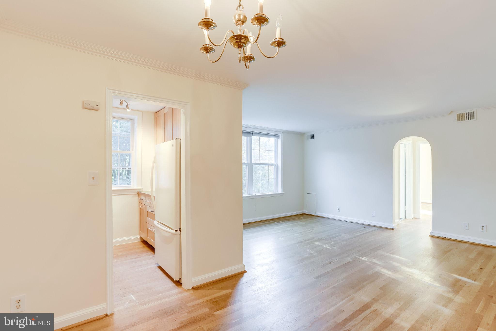 26 South Old Glebe Road, Unit 305B Arlington, VA 22204 - Photo 4 of 22