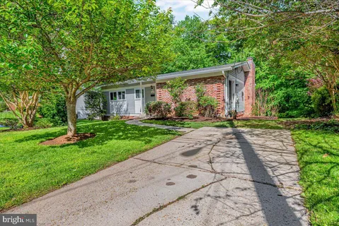 $675,000 | 14407 Briarwood Terrace, Rockville, MD 20853