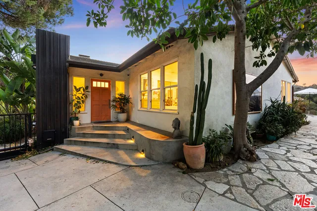 $1,995,000 | 2316 Laurelmont Place, Los Angeles, CA 90046