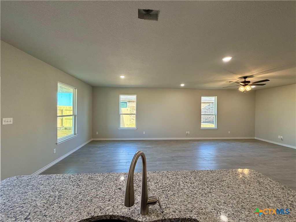 6905 Wizard Drive Killeen, TX 76549 - Photo 10 of 23