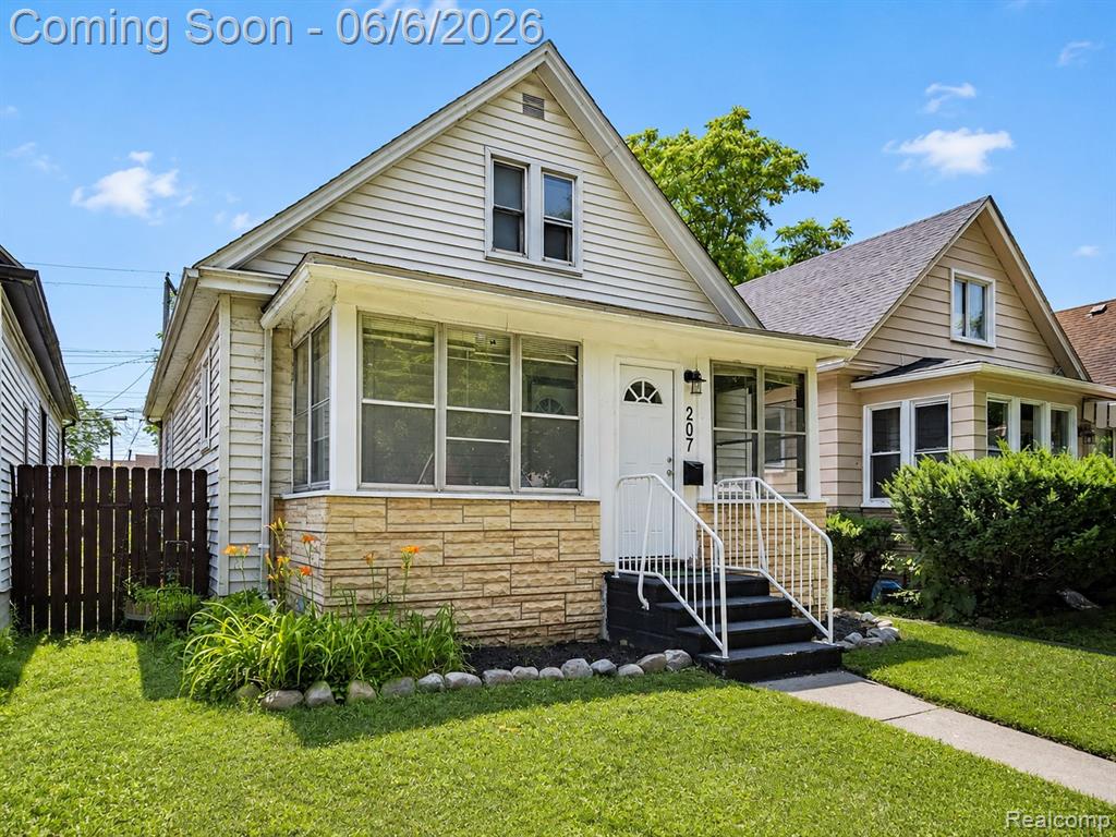 207 Richter Street River Rouge, MI 48218 - Photo 6 of 36