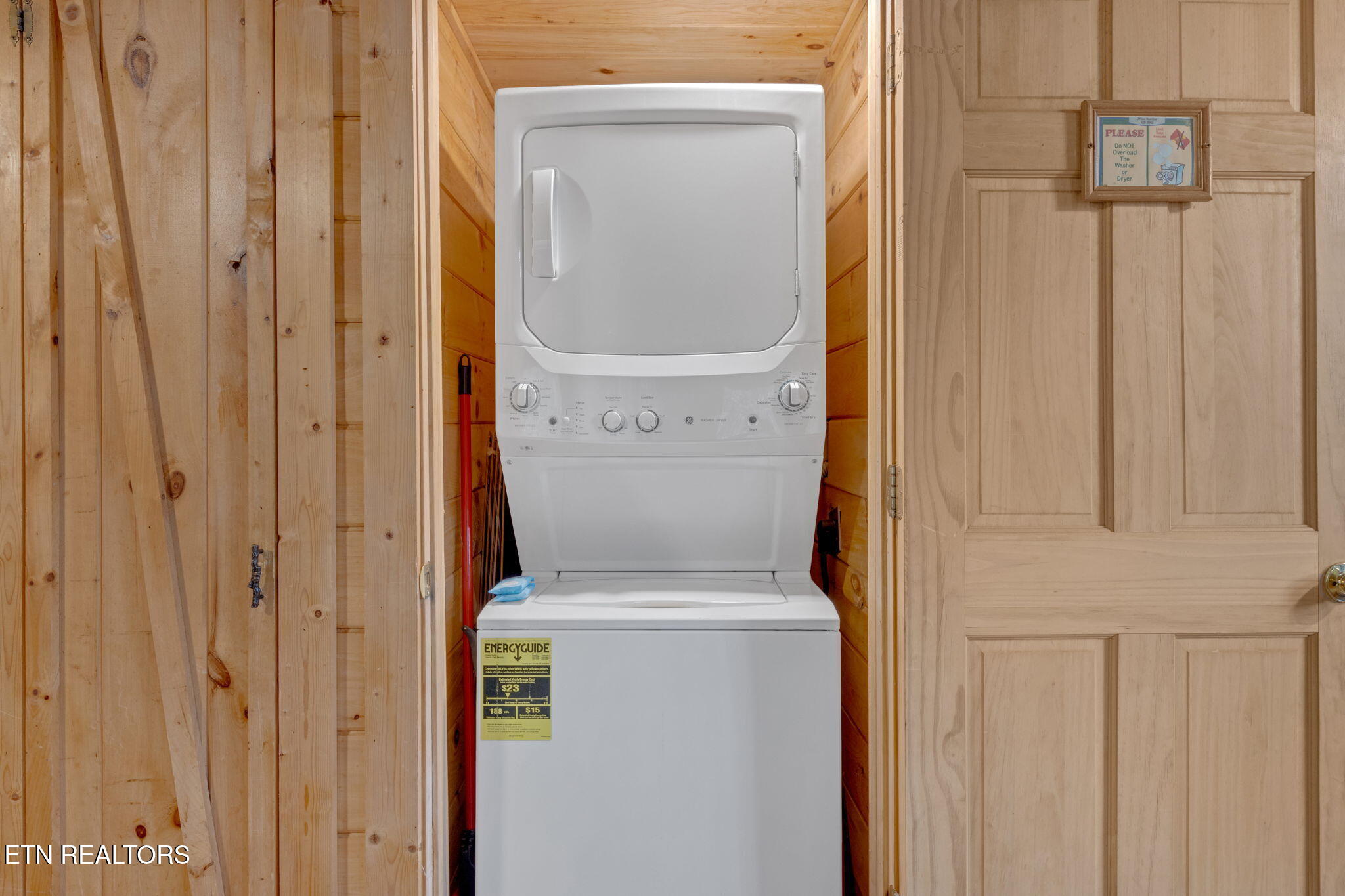 3114 Brothers Way Sevierville, TN 37862 - Photo 14 of 29 6-web-or-mls-M50A0098