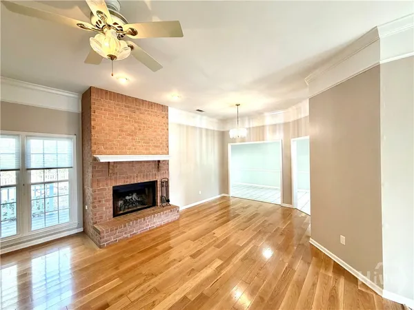 $2,600 | 6 Oak Park Place, Savannah, GA 31405