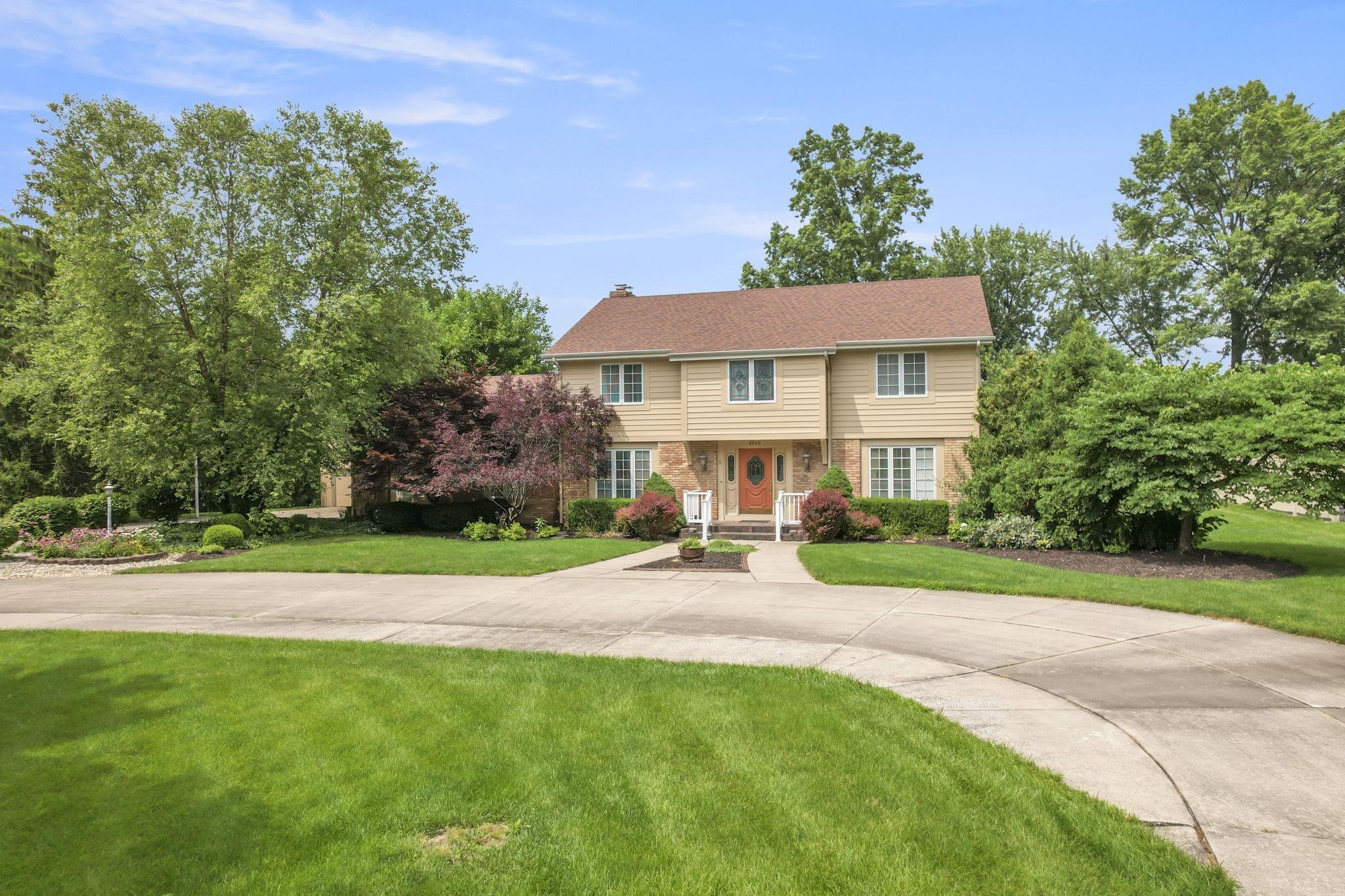 4909 Chaucer Road Fort Wayne, IN 46835 - Photo 1 of 36 Gallery Image 1