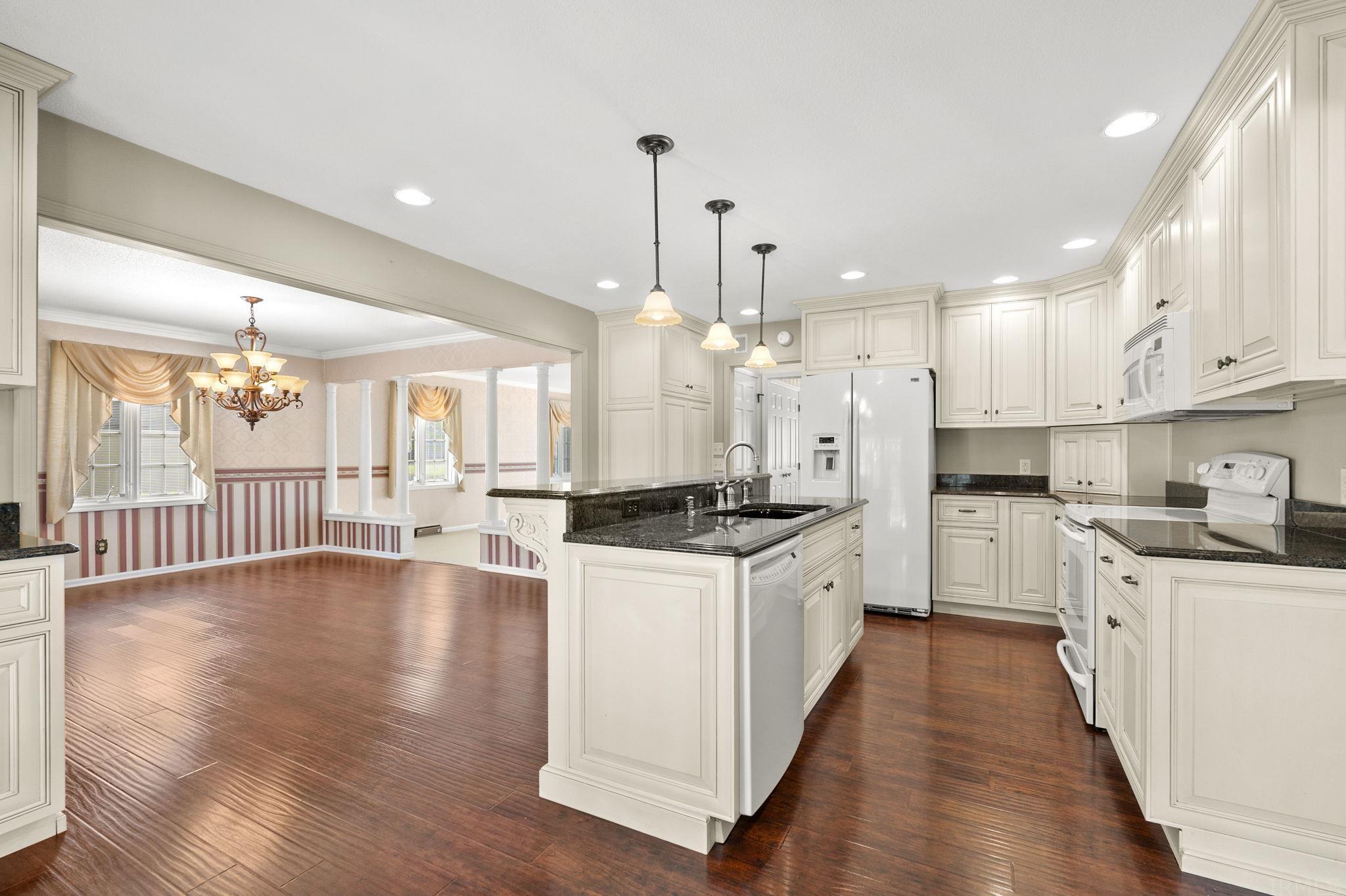 4909 Chaucer Road Fort Wayne, IN 46835 - Photo 11 of 36 Gallery Image 11