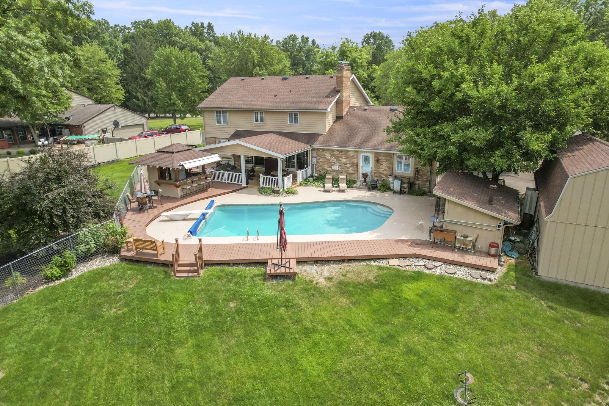 4909 Chaucer Road Fort Wayne, IN 46835 - Photo 3 of 36 Gallery Image 3