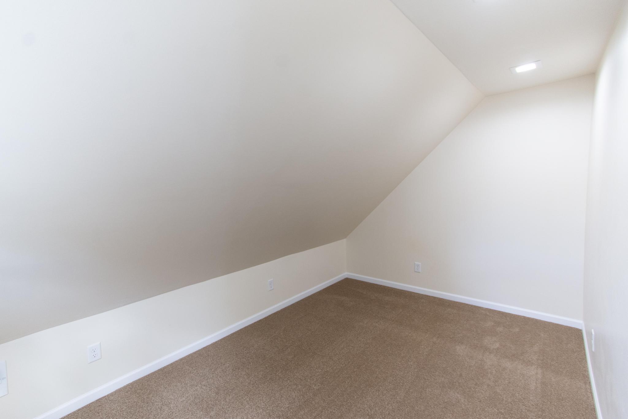 7208 33rd Avenue Kenosha, WI 53142 - Photo 14 of 28 7208 33rd Steve-11