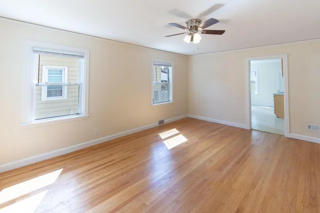 $2,100 | 7208 33rd Avenue, Kenosha, WI 53142