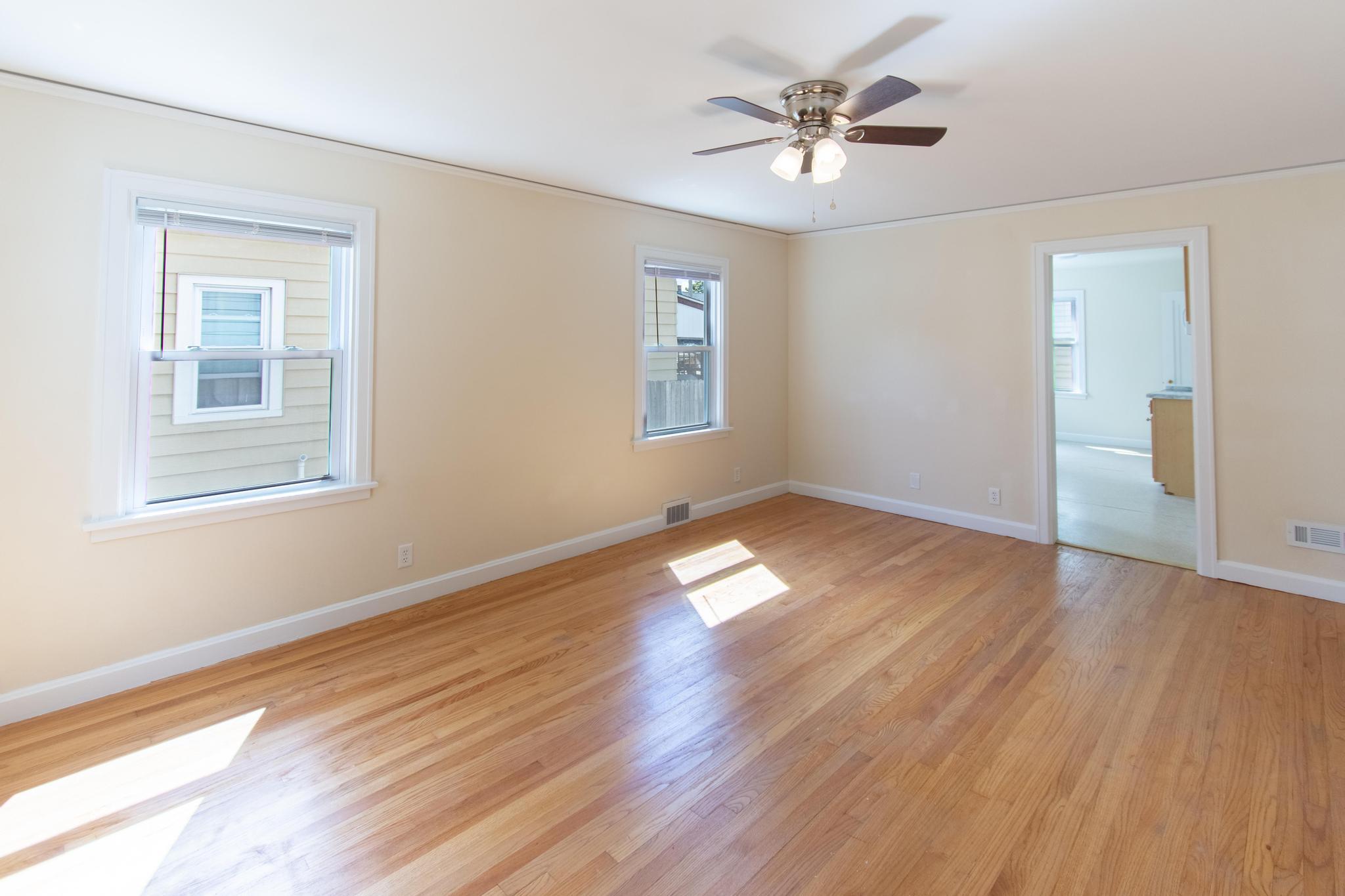 7208 33rd Avenue Kenosha, WI 53142 - Photo 4 of 28 7208 33rd Steve-01