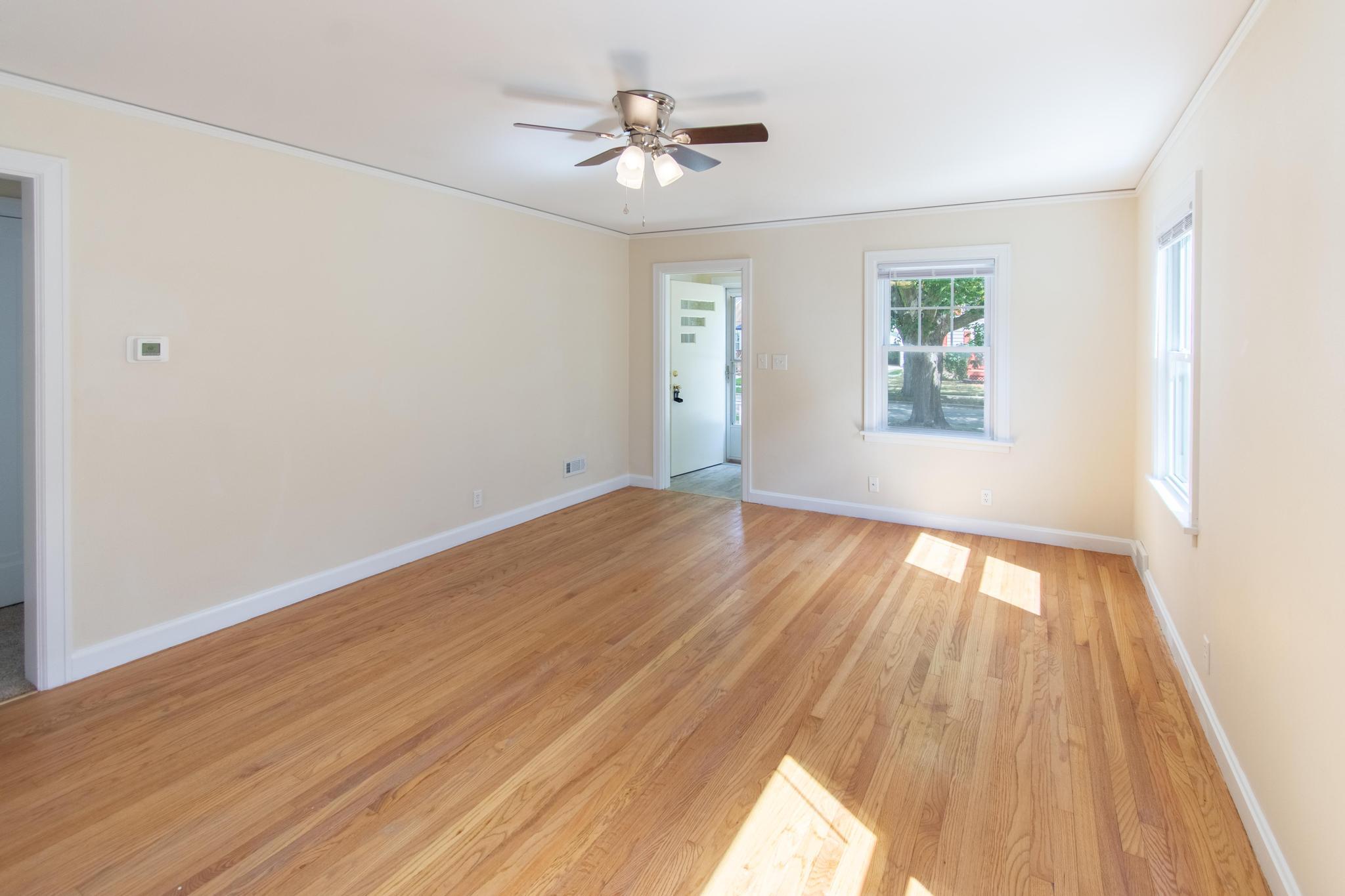 7208 33rd Avenue Kenosha, WI 53142 - Photo 5 of 28 7208 33rd Steve-02