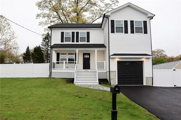 $624,900 | 165 Glendale Avenue, Woonsocket, RI 02895