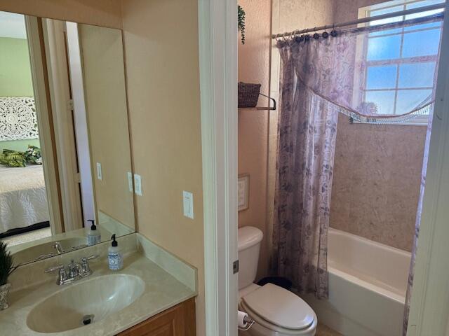 3171 Southwest Otter Lane Stuart, FL 34997 - Photo 6 of 9 2nd Bath