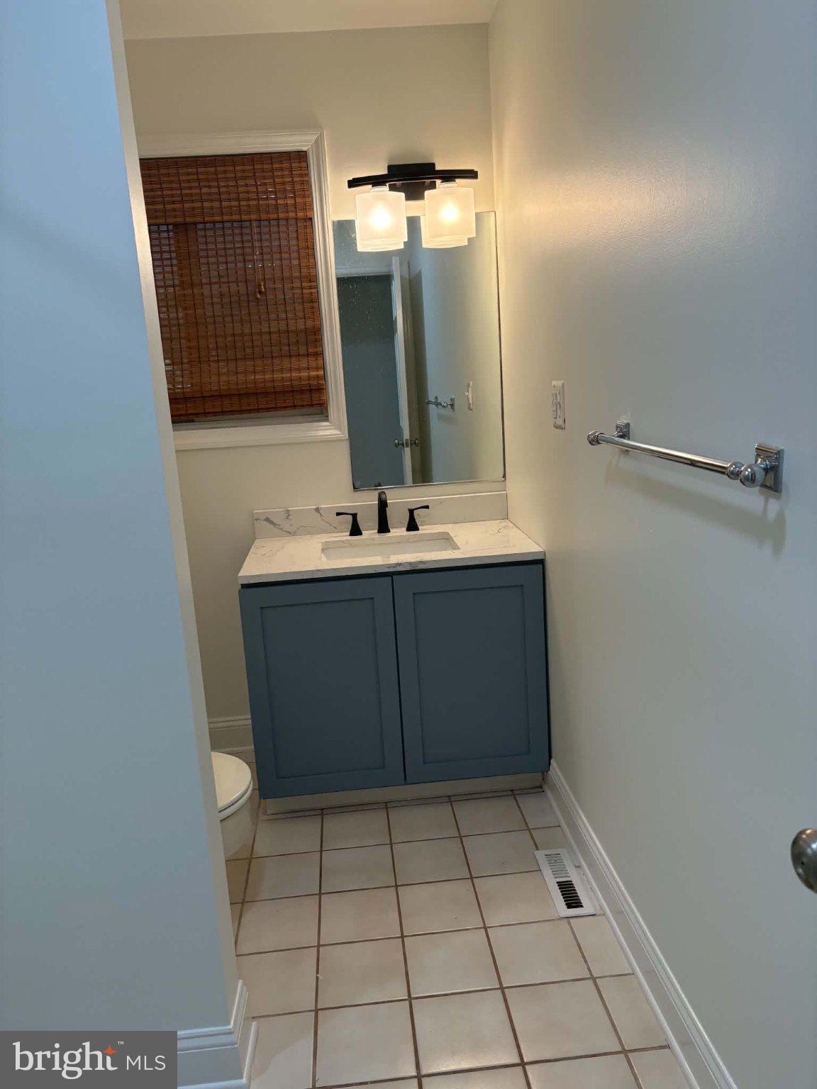 1898 Pleasant Plains Road Annapolis, MD 21409 - Photo 23 of 26 Main level full bath