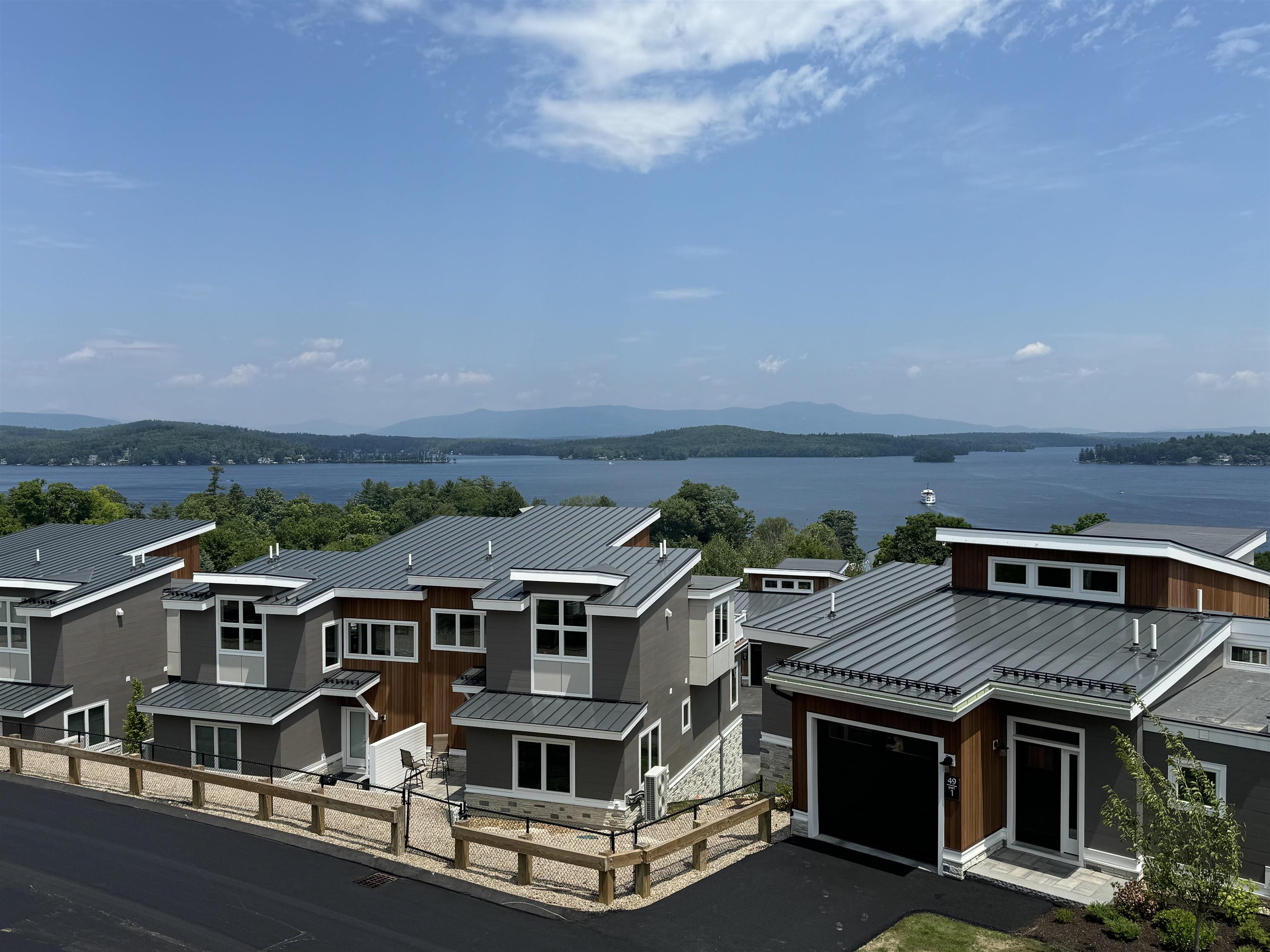 36 Vantage Point Drive, Unit 4 Laconia, NH 03246 - Photo 3 of 40