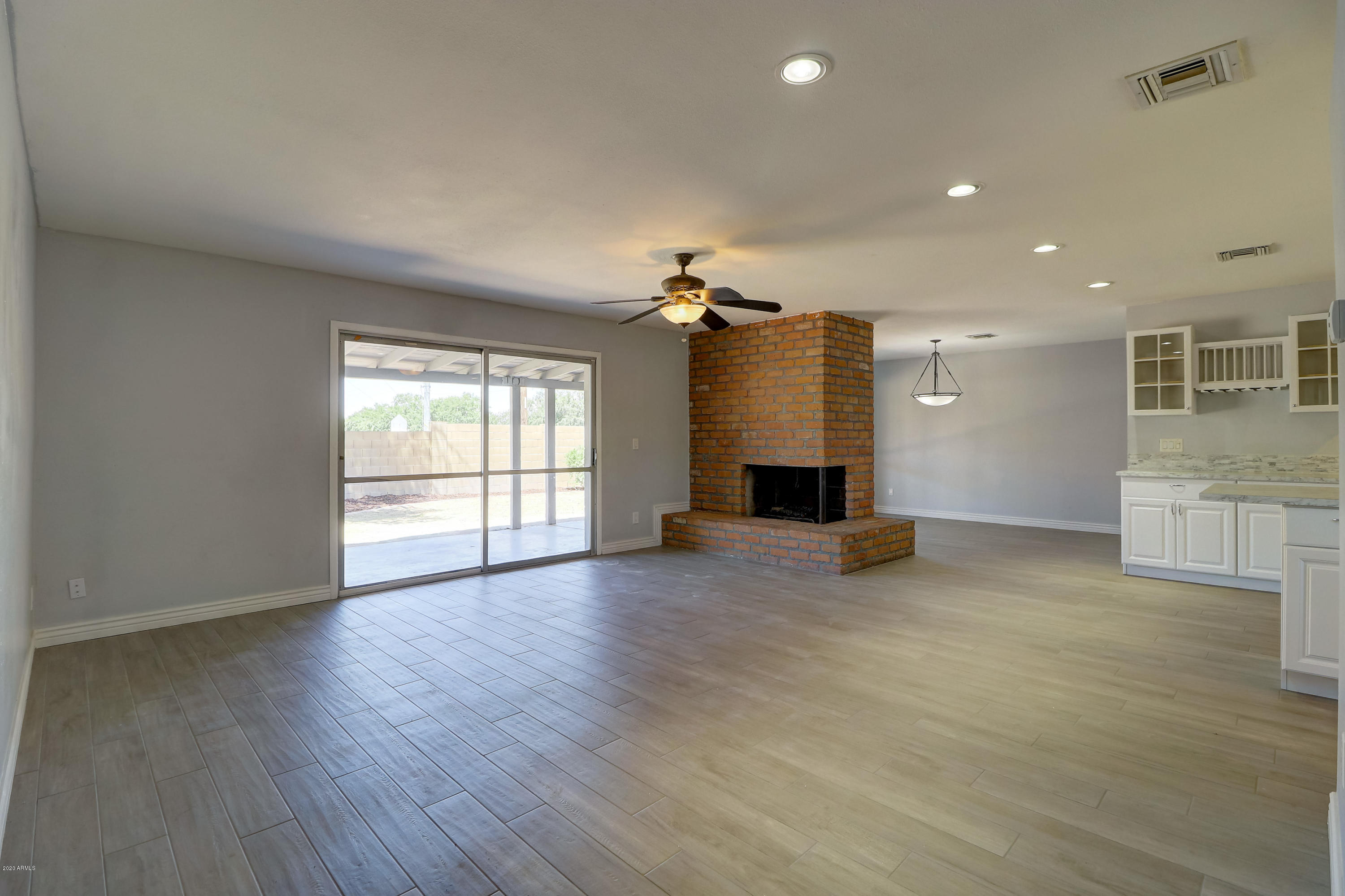 3300 South Terrace Road Tempe, AZ 85282 - Photo 4 of 42 B (1)