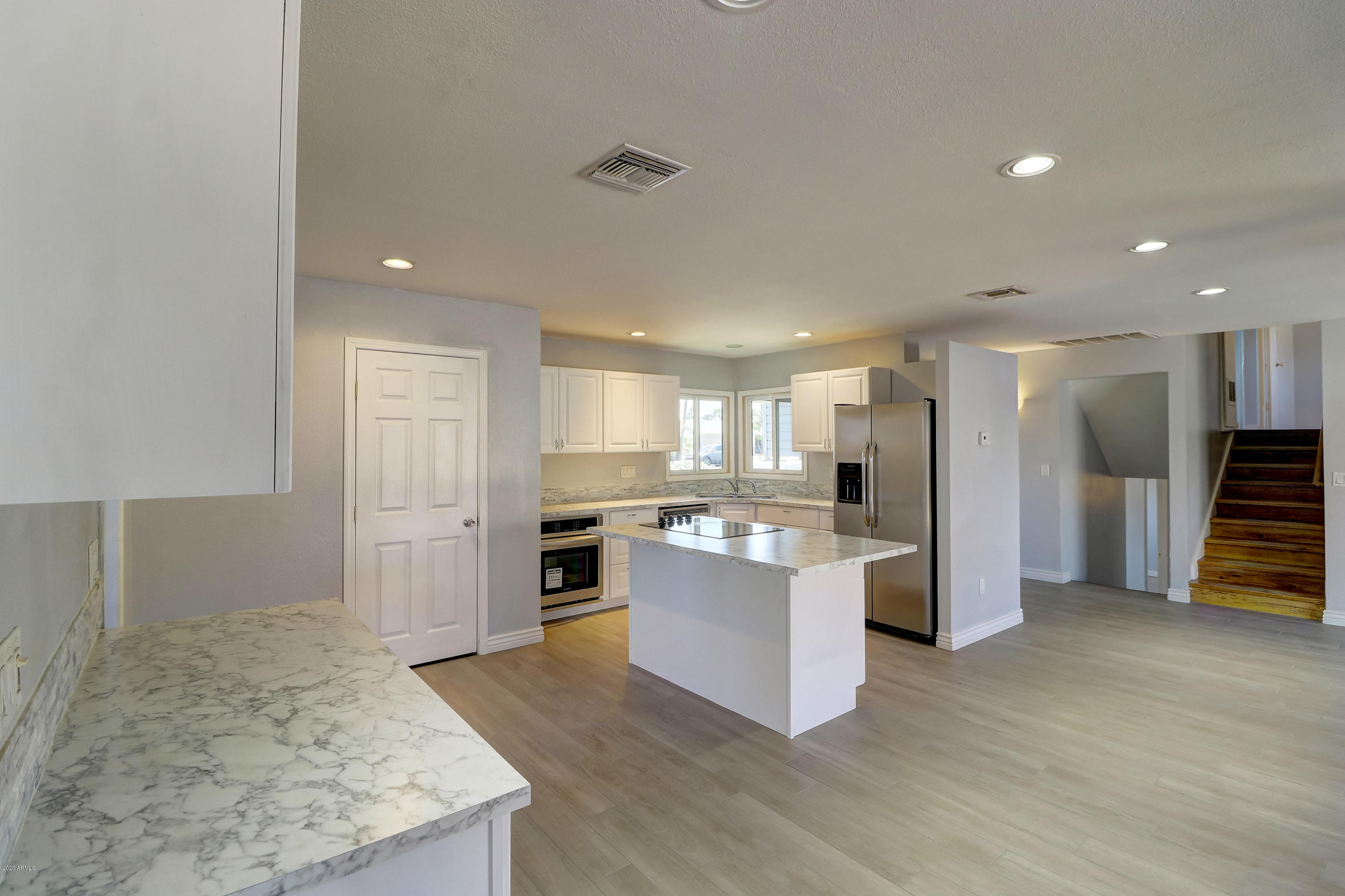 3300 South Terrace Road Tempe, AZ 85282 - Photo 9 of 42 B (7)