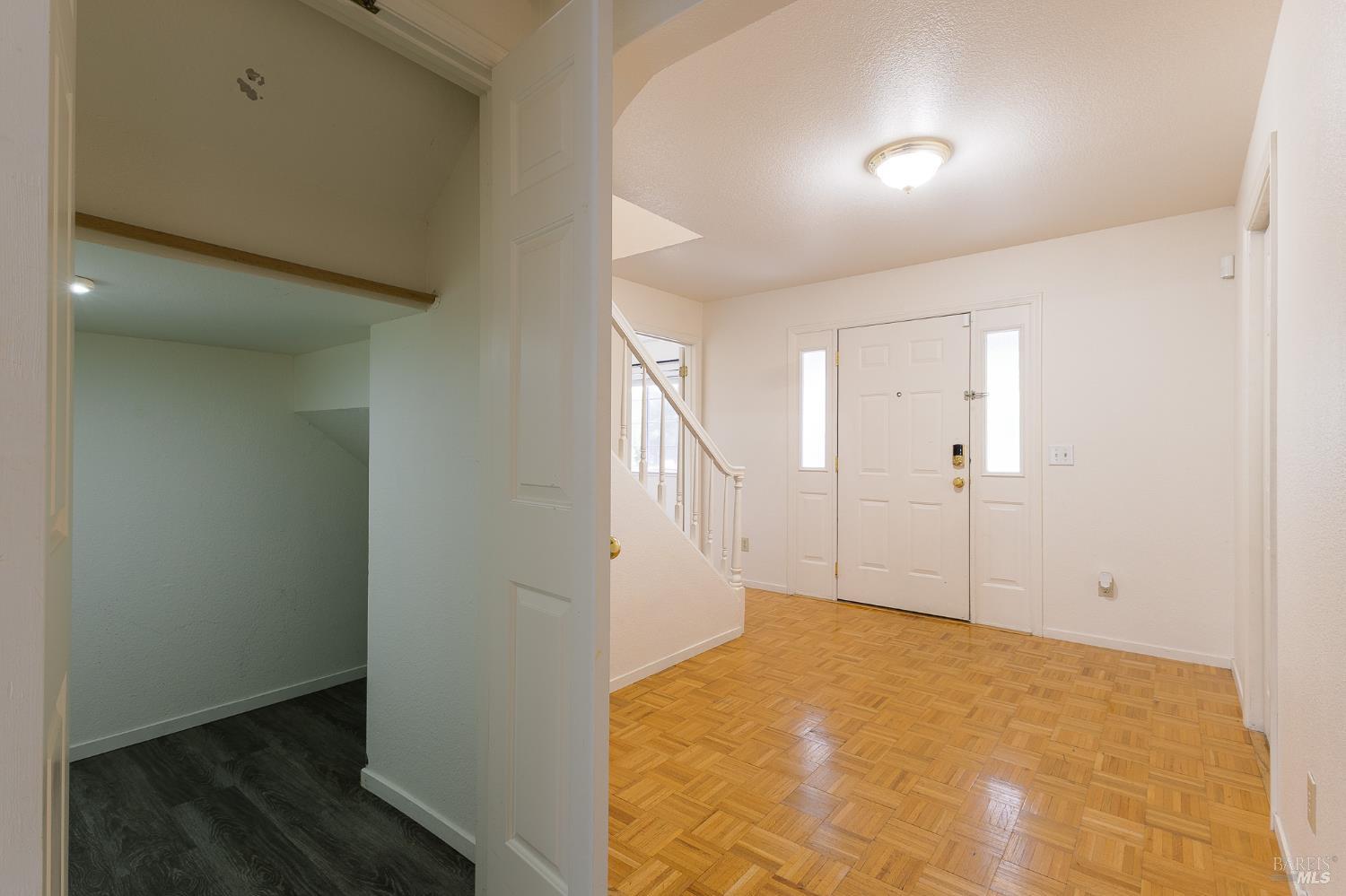1195 Exeter Drive Santa Rosa, CA 95401 - Photo 4 of 30