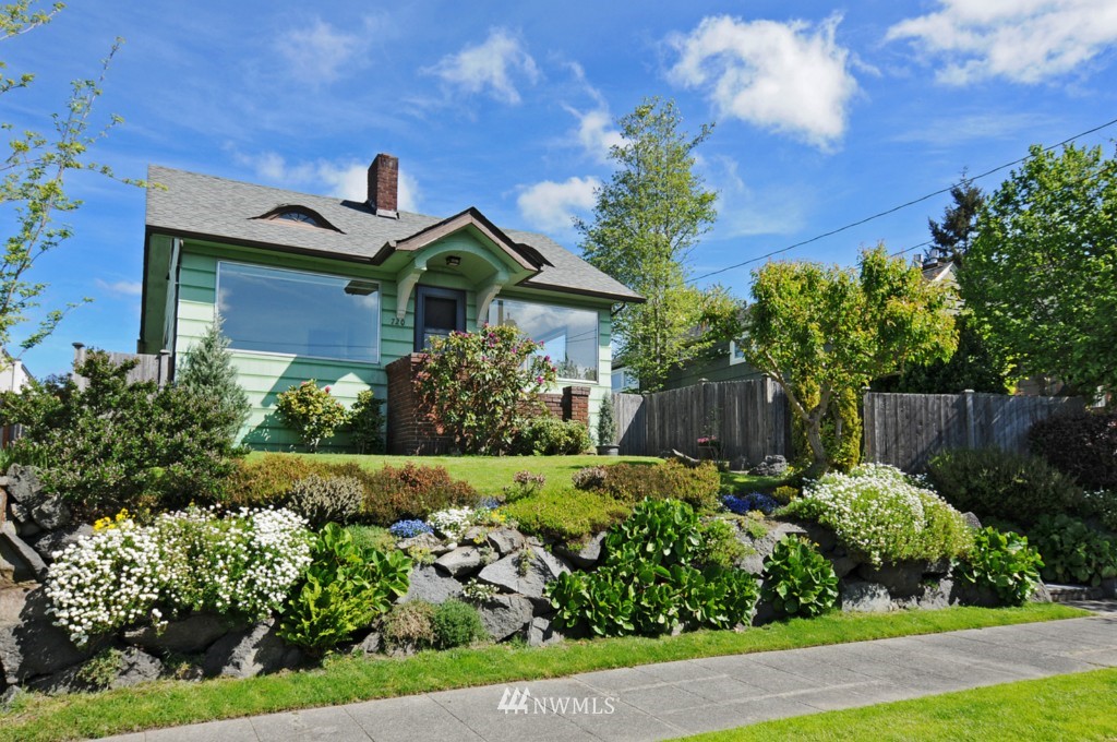720 North 76th Street Seattle, WA 98103 - Photo 1 of 24