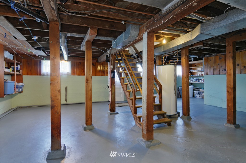 720 North 76th Street Seattle, WA 98103 - Photo 16 of 24