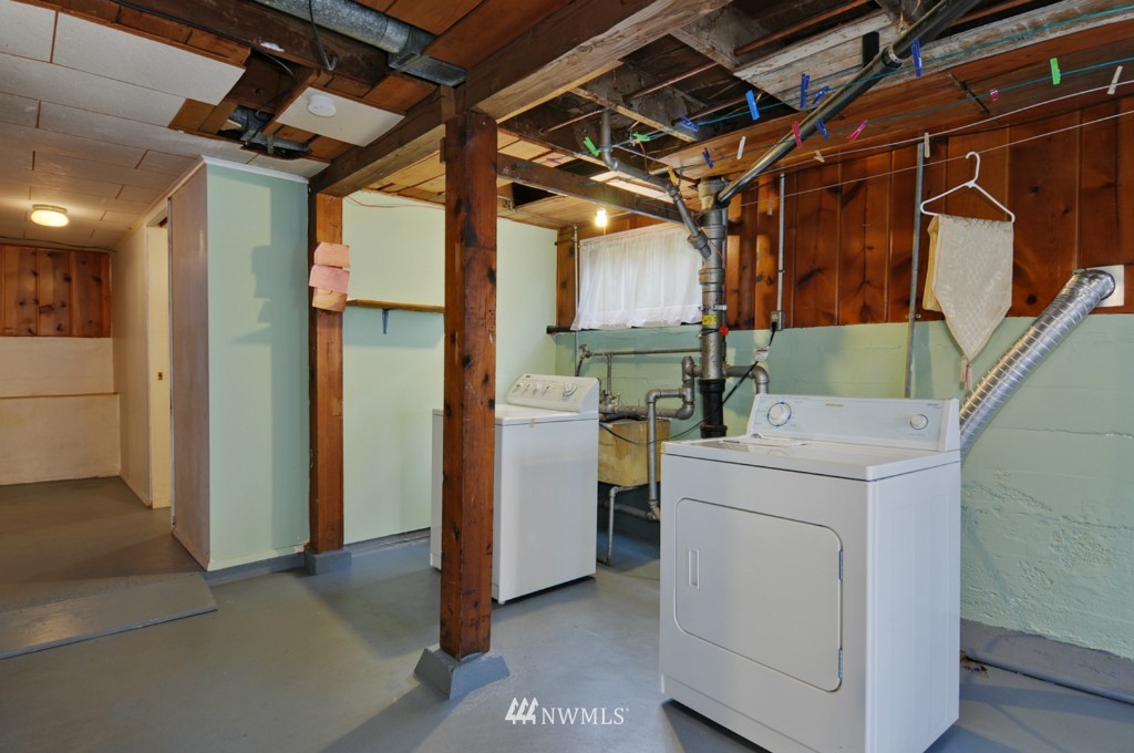 720 North 76th Street Seattle, WA 98103 - Photo 17 of 24