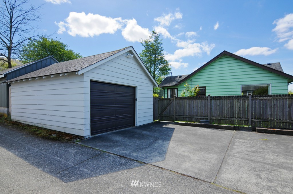 720 North 76th Street Seattle, WA 98103 - Photo 24 of 24