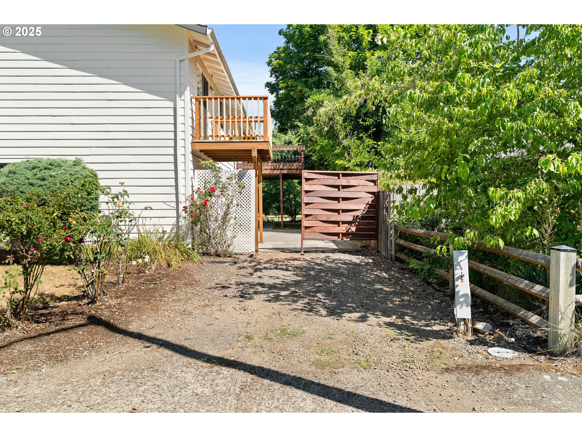 1246 Southeast Barnes Road Gresham, OR 97080 - Photo 36 of 43
