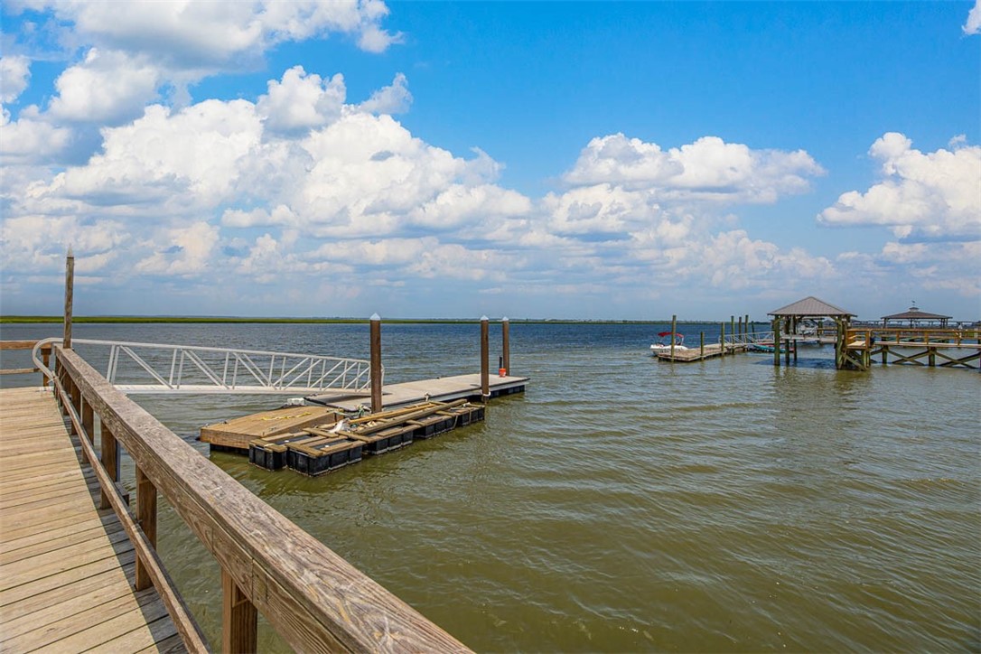 104 Talahi Island Lane Brunswick, GA 31520 - Photo 8 of 82