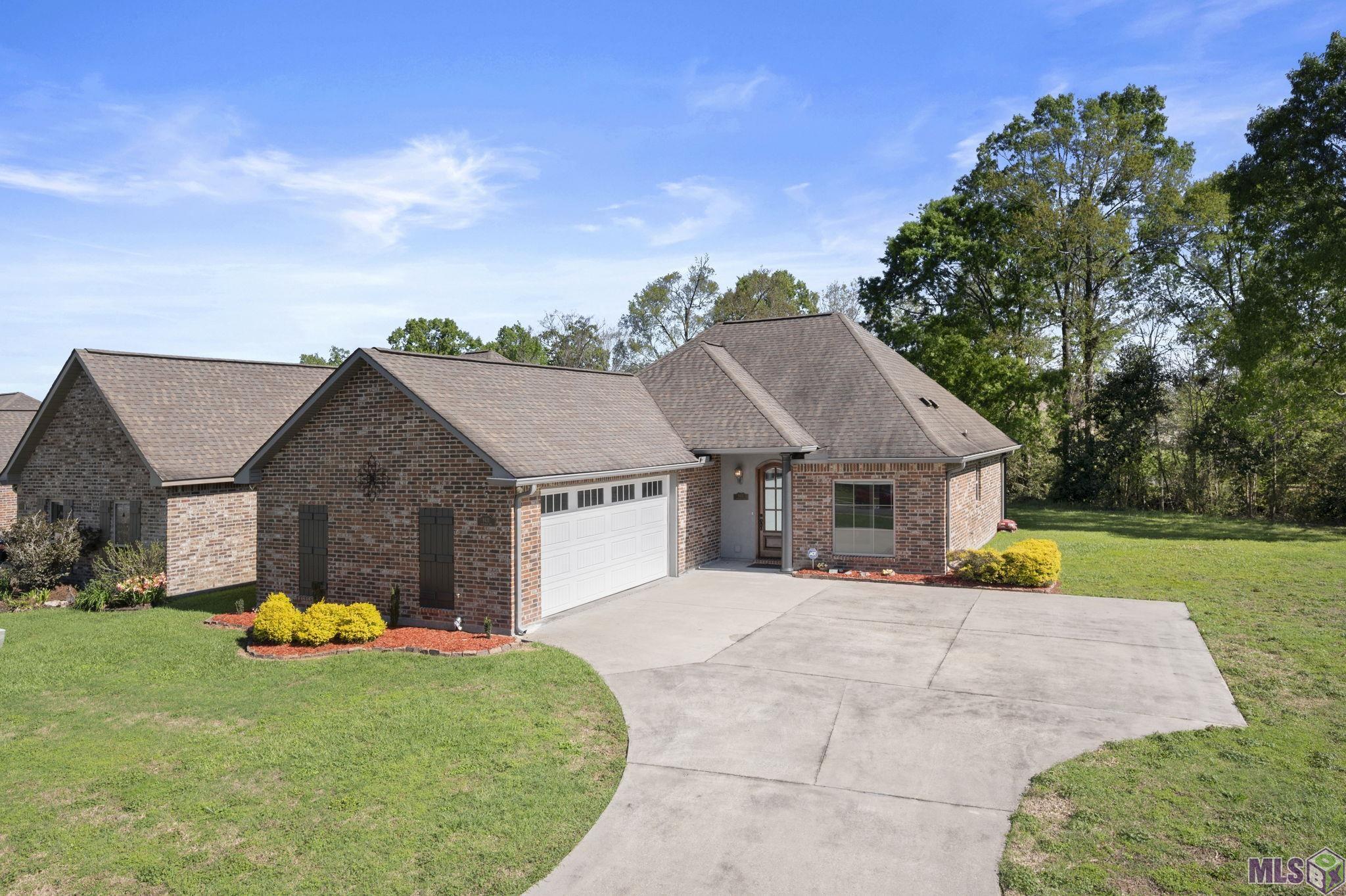 9431 Wyndham Way Denham Springs, LA 70726 - Photo 1 of 33