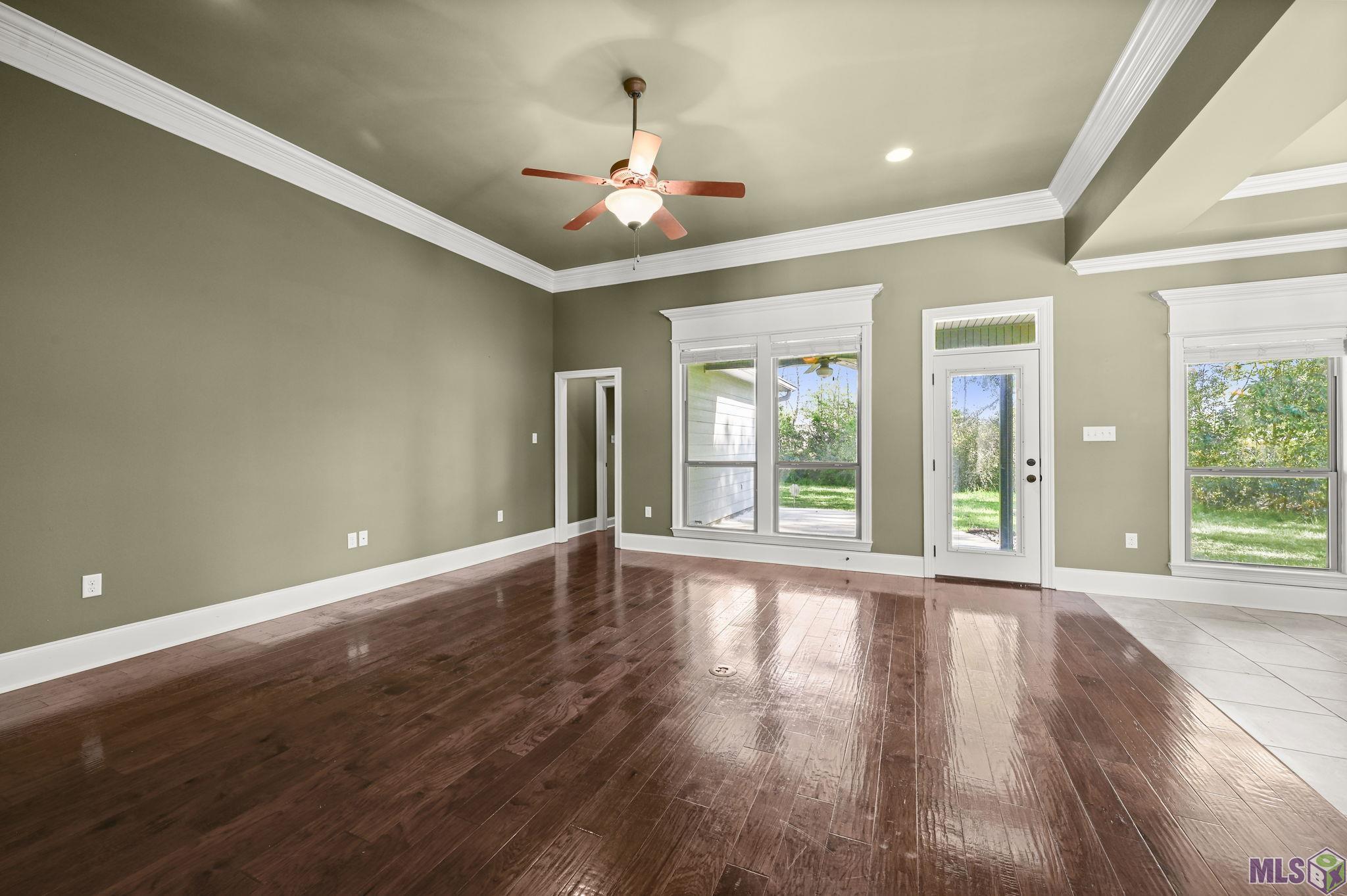 9431 Wyndham Way Denham Springs, LA 70726 - Photo 4 of 33