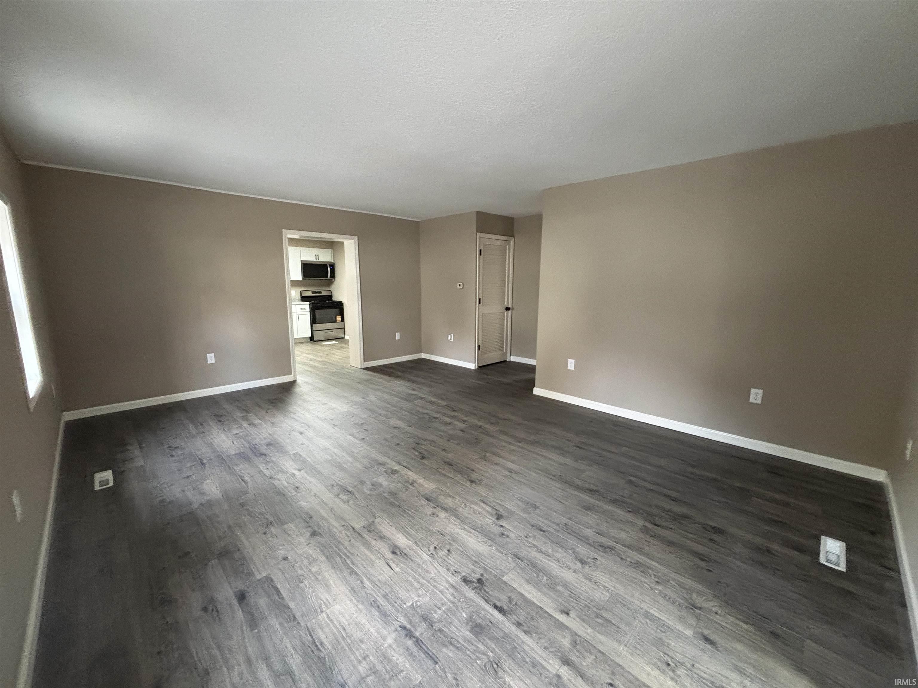 7205 Beaty Avenue Fort Wayne, IN 46809 - Photo 4 of 16