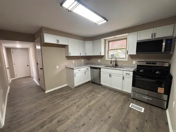 $169,900 | 7205 Beaty Avenue, Fort Wayne, IN 46809