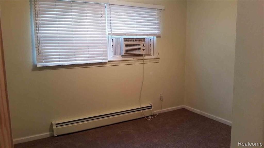 2932 West Thirteen Mile Road, Unit 14 Royal Oak, MI 48073 - Photo 20 of 21