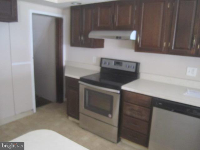 3219 Vulcan Road Baltimore, MD 21222 - Photo 8 of 28 Kitchen