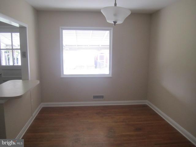 3219 Vulcan Road Baltimore, MD 21222 - Photo 9 of 28 Dining Room