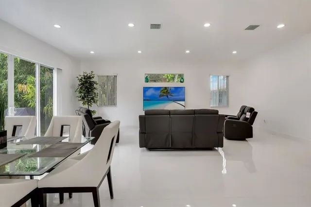 $5,000 | 2962 Northwest 10th Court, Fort Lauderdale, FL 33311