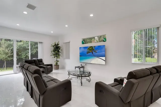 $5,000 | 2962 Northwest 10th Court, Fort Lauderdale, FL 33311