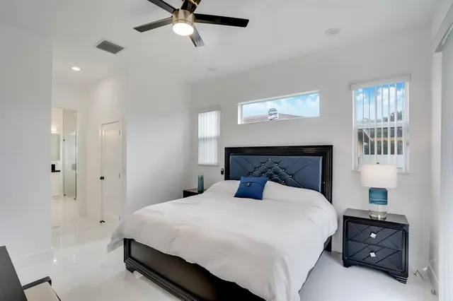 $5,000 | 2962 Northwest 10th Court, Fort Lauderdale, FL 33311