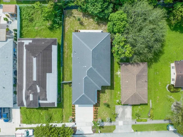 $5,000 | 2962 Northwest 10th Court, Fort Lauderdale, FL 33311