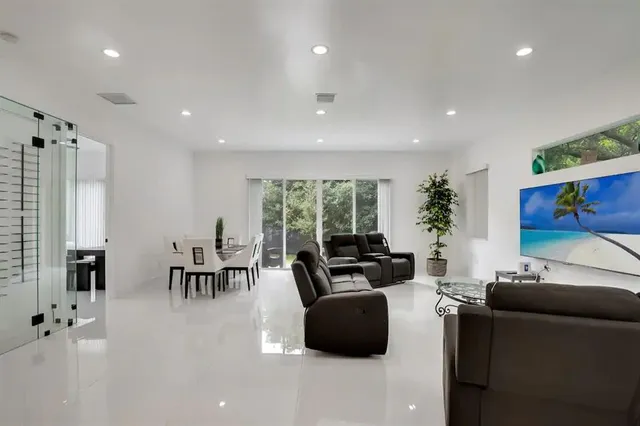 $5,000 | 2962 Northwest 10th Court, Fort Lauderdale, FL 33311