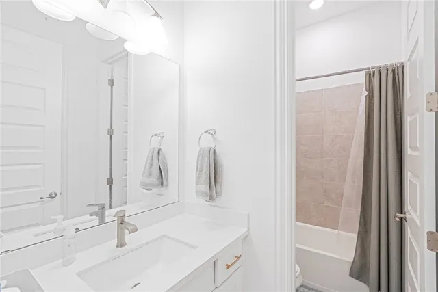 a view of a backyard with a small cabin