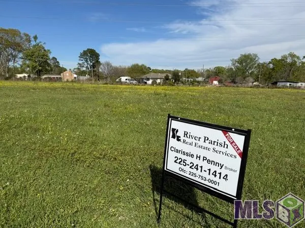 $171,900 | 1 A Oakland Drive, Prairieville, LA 70769