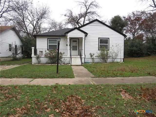 $1,200 | 214 East Munroe Avenue, Temple, TX 76501