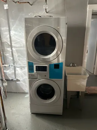 $2,550 | 5843 North Cicero Avenue, Unit 1, Chicago, IL 60646